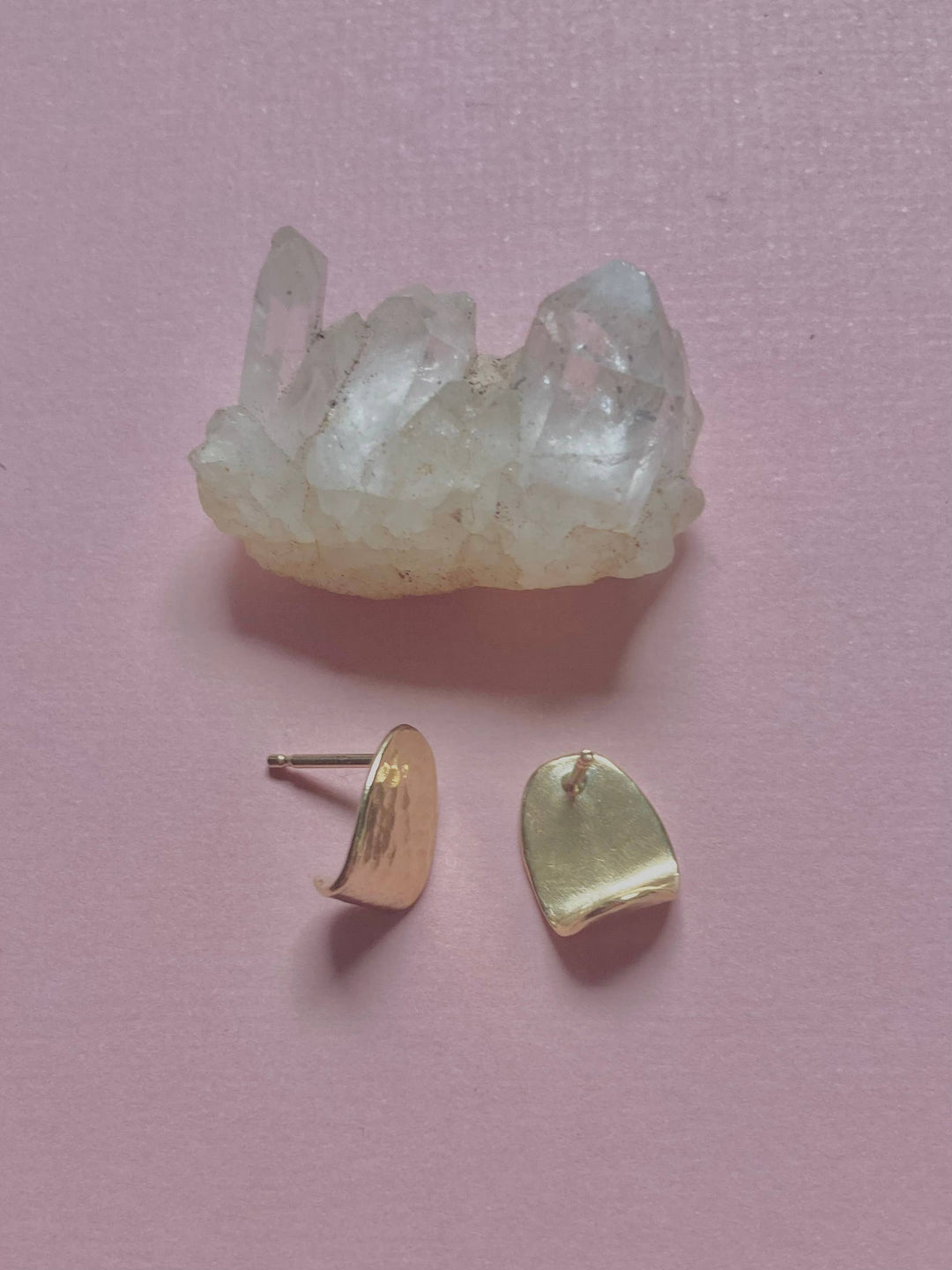 Cusp Stud - Organic Hammered Lobe Hugger