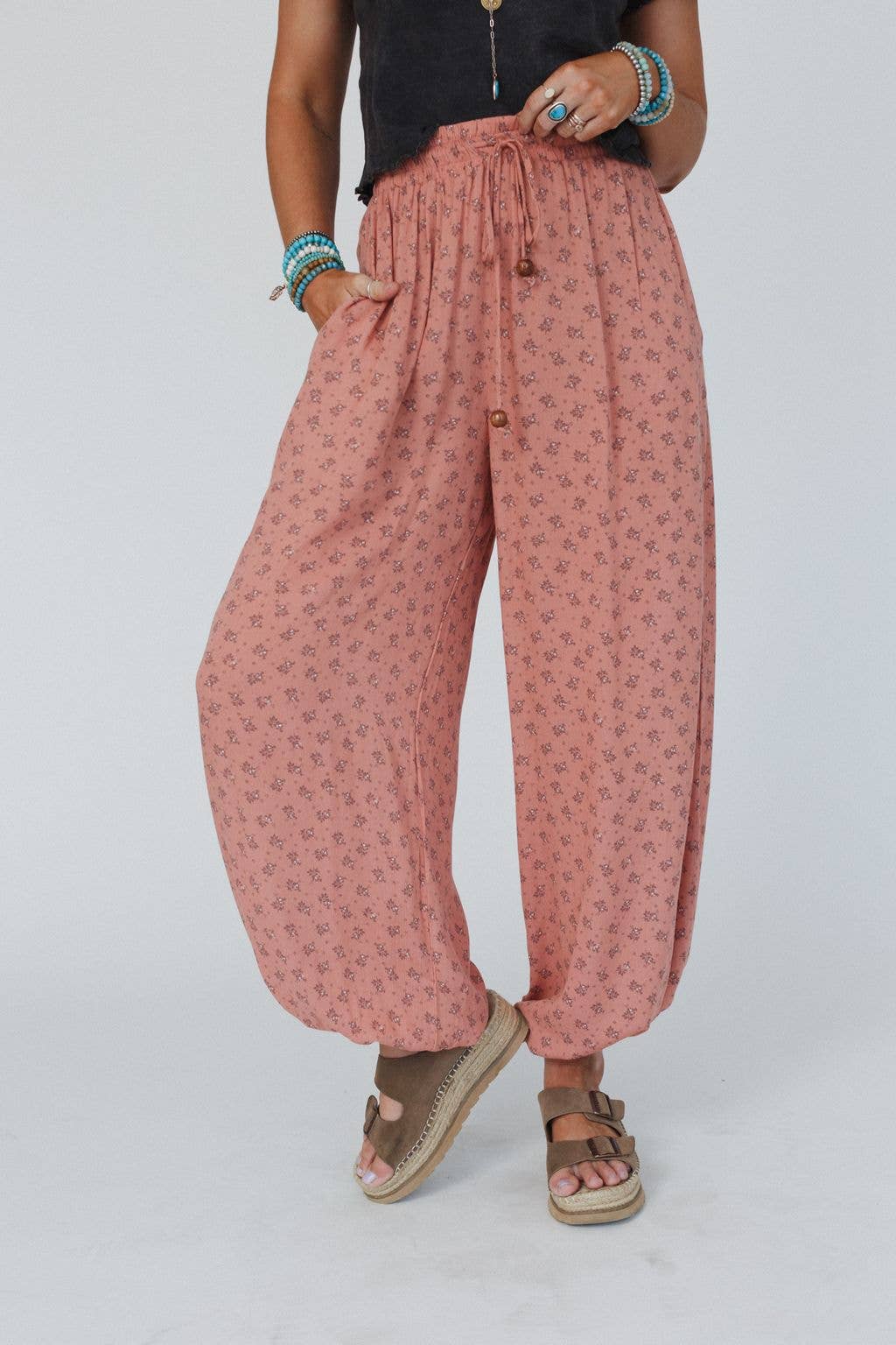 Emberlyn Wide Leg Cinched Pants
