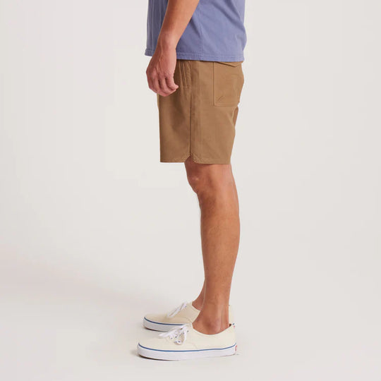 Layover Traveler Short 18"