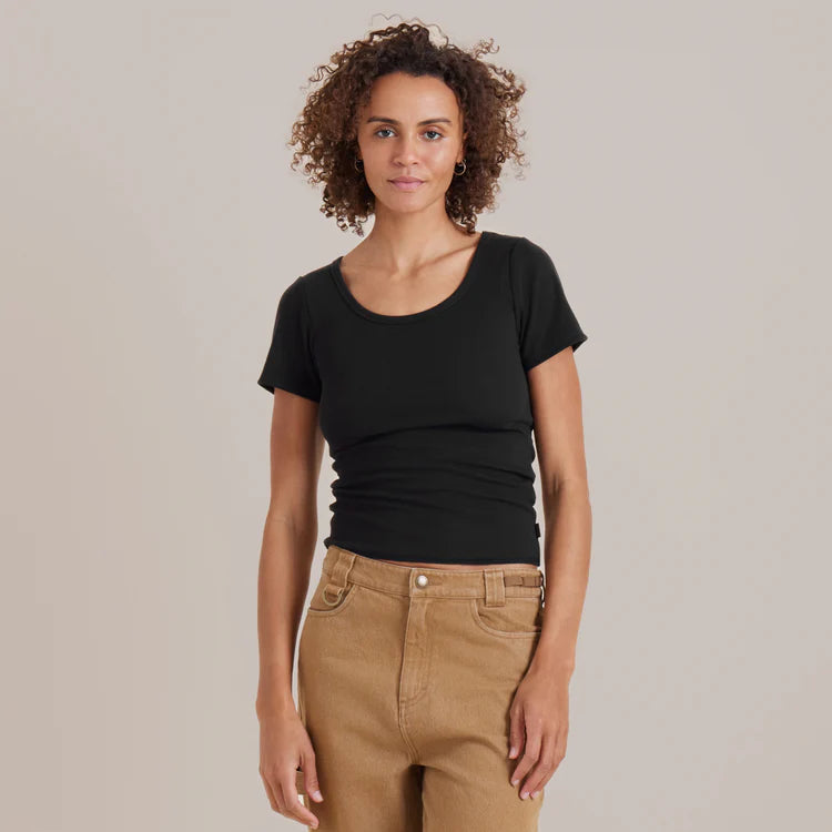 Women's Wind Worn Short Sleeve Tee