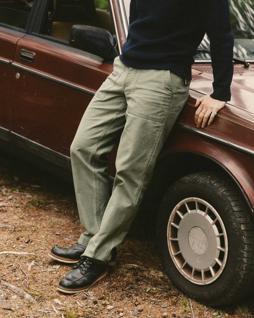 Taylor Stitch The Surplus Pant in Field Olive Reverse Sateen, front