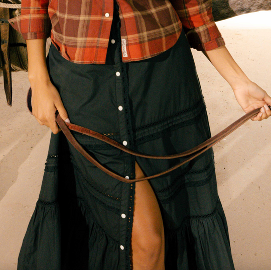 Prairie Skirt in Black – buttons