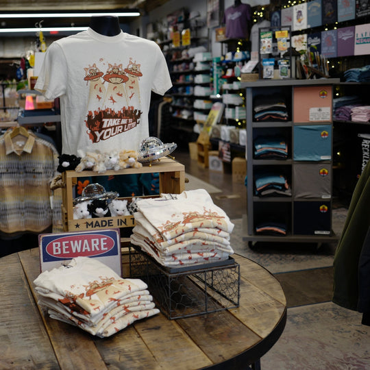 Take Me To Your Litter T-Shirt - Davidson Provision Co.